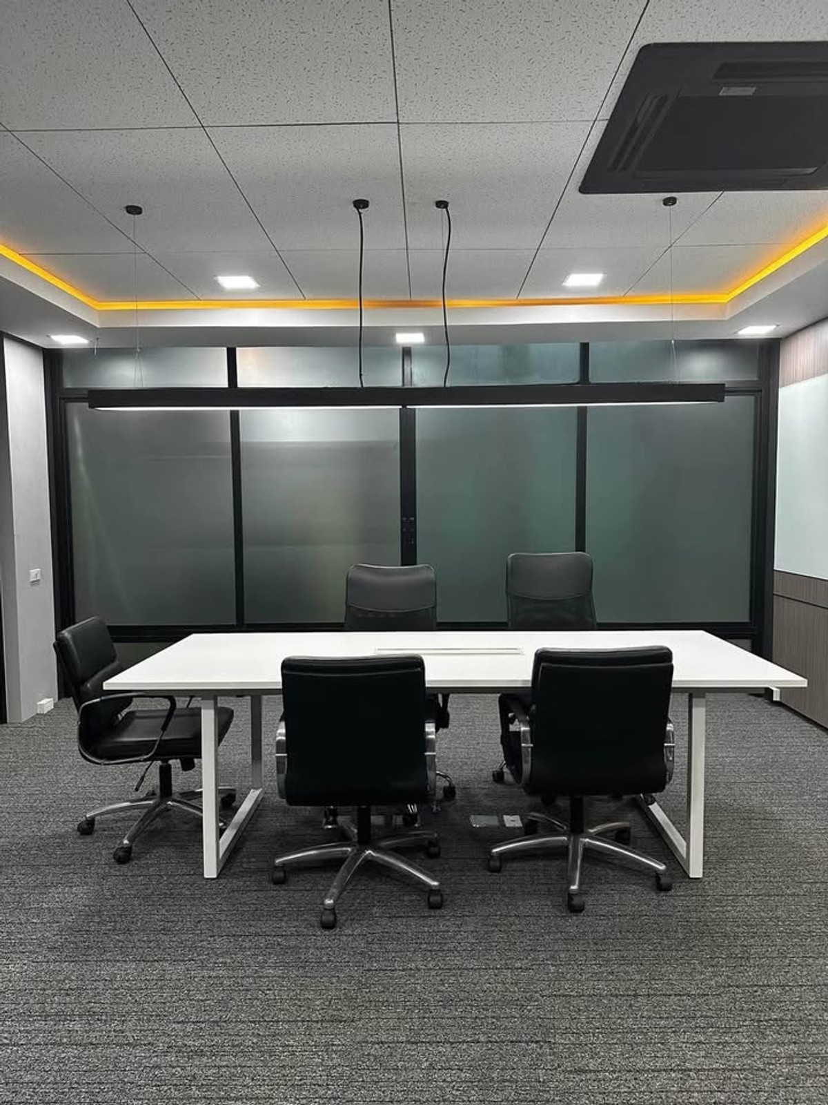 For RentOfficeBangna, Bearing, Lasalle : Office building for rent at Sukhumvit 105 Lasalle ( SPSEVE1480 )