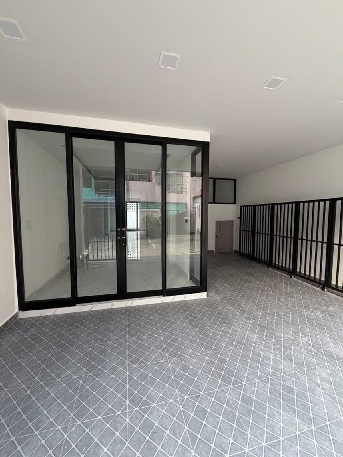 For SaleTownhomePattaya, Bangsaen, Chonburi : Townhome Pattaya / 4 Bedrooms (For Sale), Townhome Pattaya / 4 Bedrooms (FOR SALE) AM012