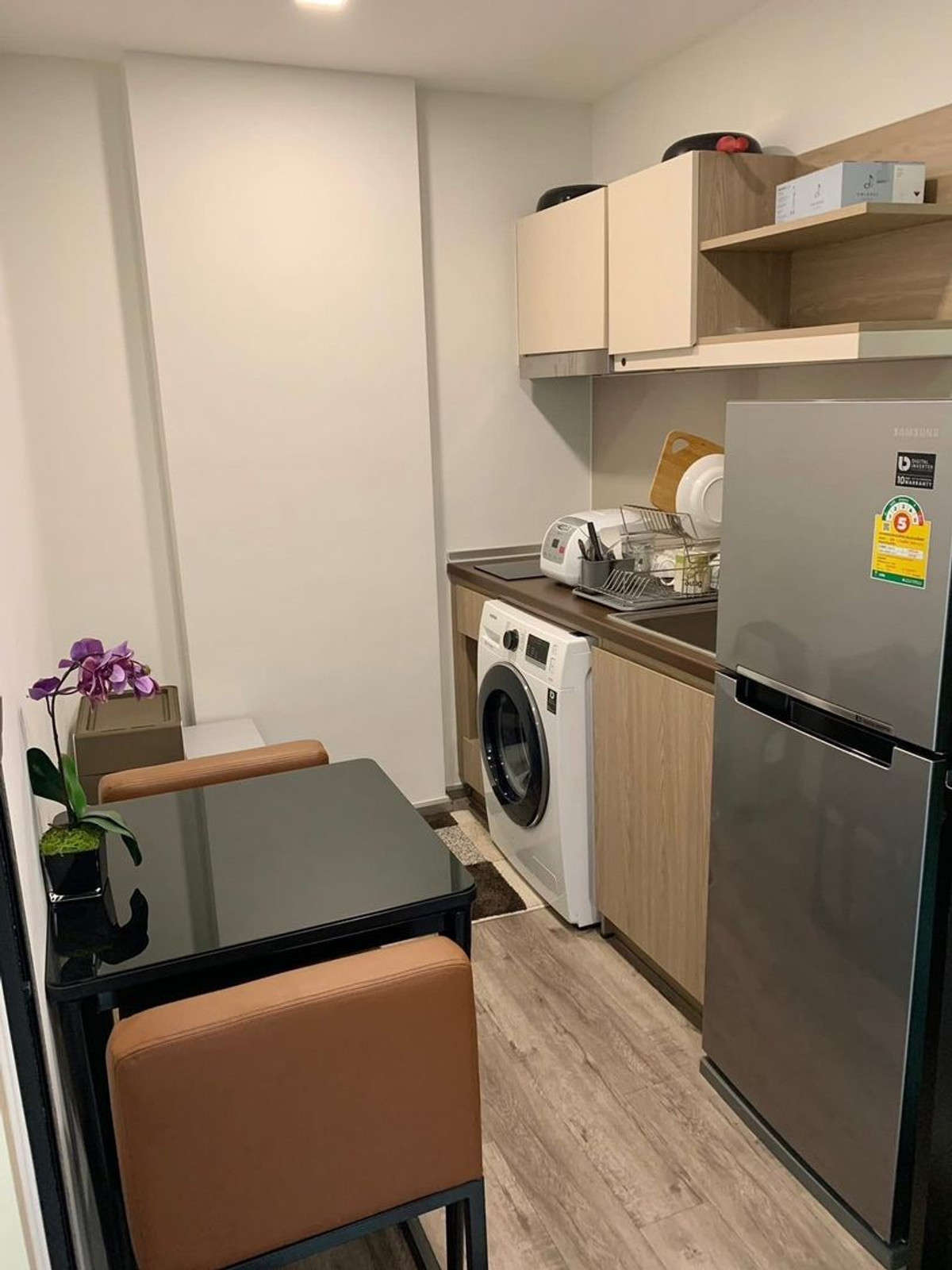 ให้เช่าคอนโดวิภาวดี ดอนเมือง หลักสี่ : ให้เช่า  Brown Condo พหลฯ-สะพานใหม่  ชั้น 8 