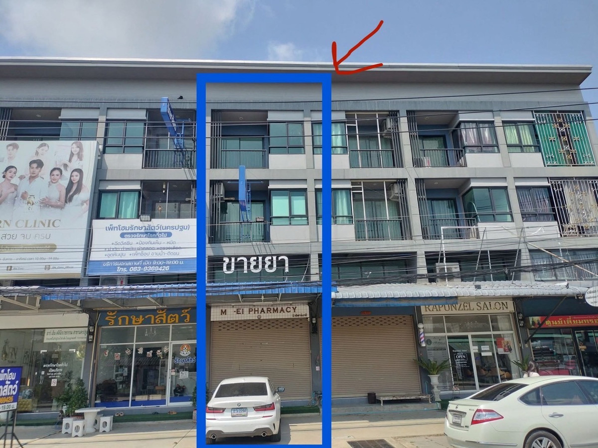 For SaleShop HouseNakhon Pathom : Hot Sale #Shop House 3.5 Storey 2Bed 3 Bath 2 carpark 1 floor for Shop ready to move in #Mueang Nakorn Patom near #Motorway 81 special price