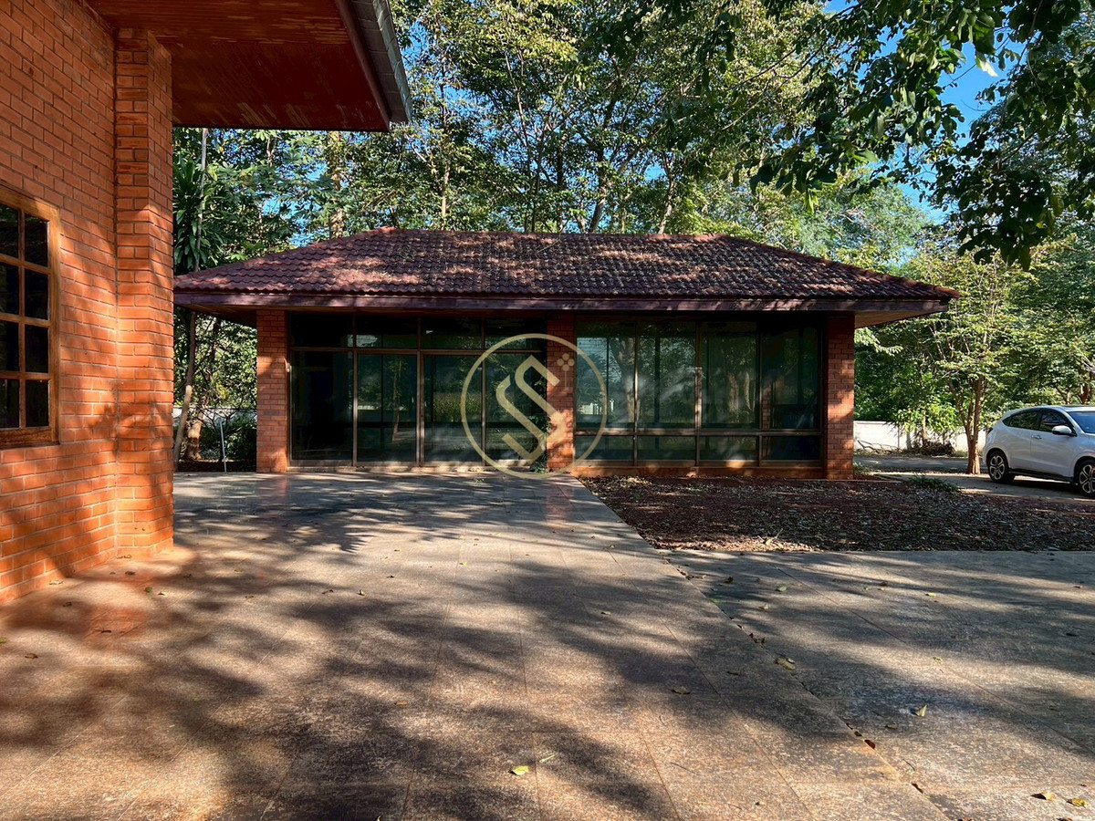 ให้เช่าบ้านปากช่อง เขาใหญ่ : ให้เช่า บ้านเดี่ยวบรรยากาศร่มรื่นเขาใหญ่ ตำบลหมูสี  ทำเลดี ทำการค้าเปิดคาเฟ่ได้ ใกล้ถนนธนรัตน์ พื้นที่ใช้สอยรวม 400 ตารางเมตร 