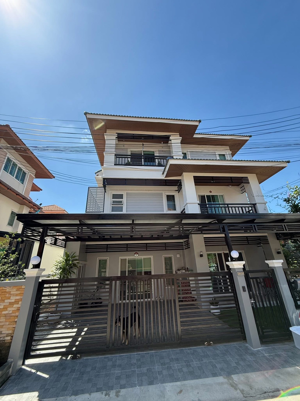 For SaleHousePhutthamonthon, Salaya : For sale/for rent, 3-story detached house, newly renovated, location Phutthamonthon Sai 3, Soi 28.