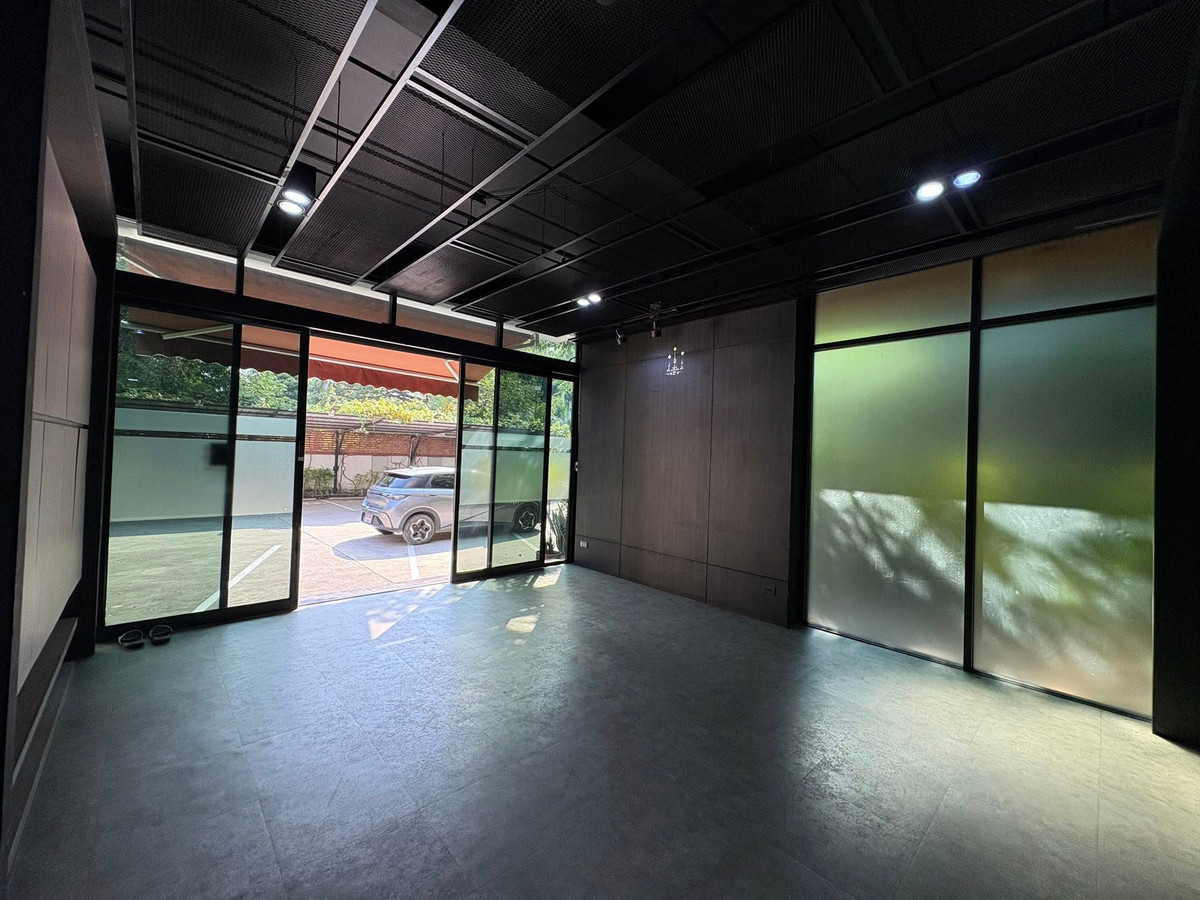 For RentOfficeBangna, Bearing, Lasalle : Office building for rent at Sukhumvit 105 Lasalle ( SPSEVE1480 )