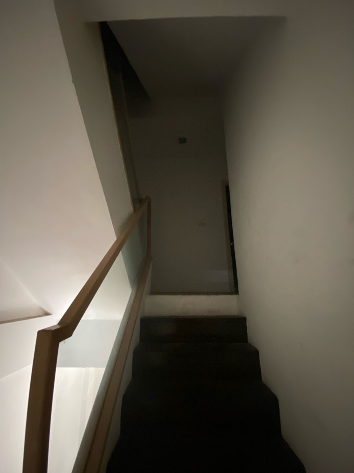 ขายทาวน์โฮมลาดพร้าว เซ็นทรัลลาดพร้าว : ขายด่วนครับ! ทาวน์โฮม4ชั้น 5นอน,5น้ำModern Luxury Town Home ลาดพร้าว-แยกรัชดา ใกล้สถานีรถไฟฟ้า&รถไฟฟ้าใต้ดิน( เหมาะทั้งพักอาศัย&ทำธุรกิจ )ทำเลชั้นในของกรุงเทพ-ย่านธุระกิจ การเดินทางสะดวก ใกล้ทางด่วน เดินทางเข้าใจกลางเมืองเอกมัย ทองหล่อ สุขุมวิ