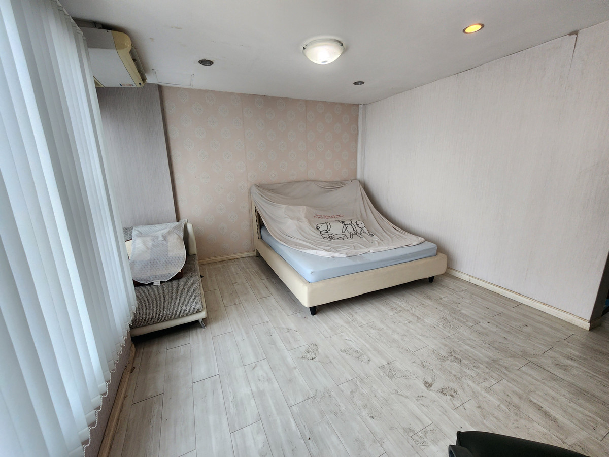 ขายทาวน์โฮมโชคชัย4 ลาดพร้าว71 : ขายทาวน์โฮม 3 ชั้น ลาดพร้าว – ทำเลโคตรเทพ! 160 ม. ถึง MRT ภาวนา ลาดพร้าว44  เหมาะทำโฮมออฟฟิต 