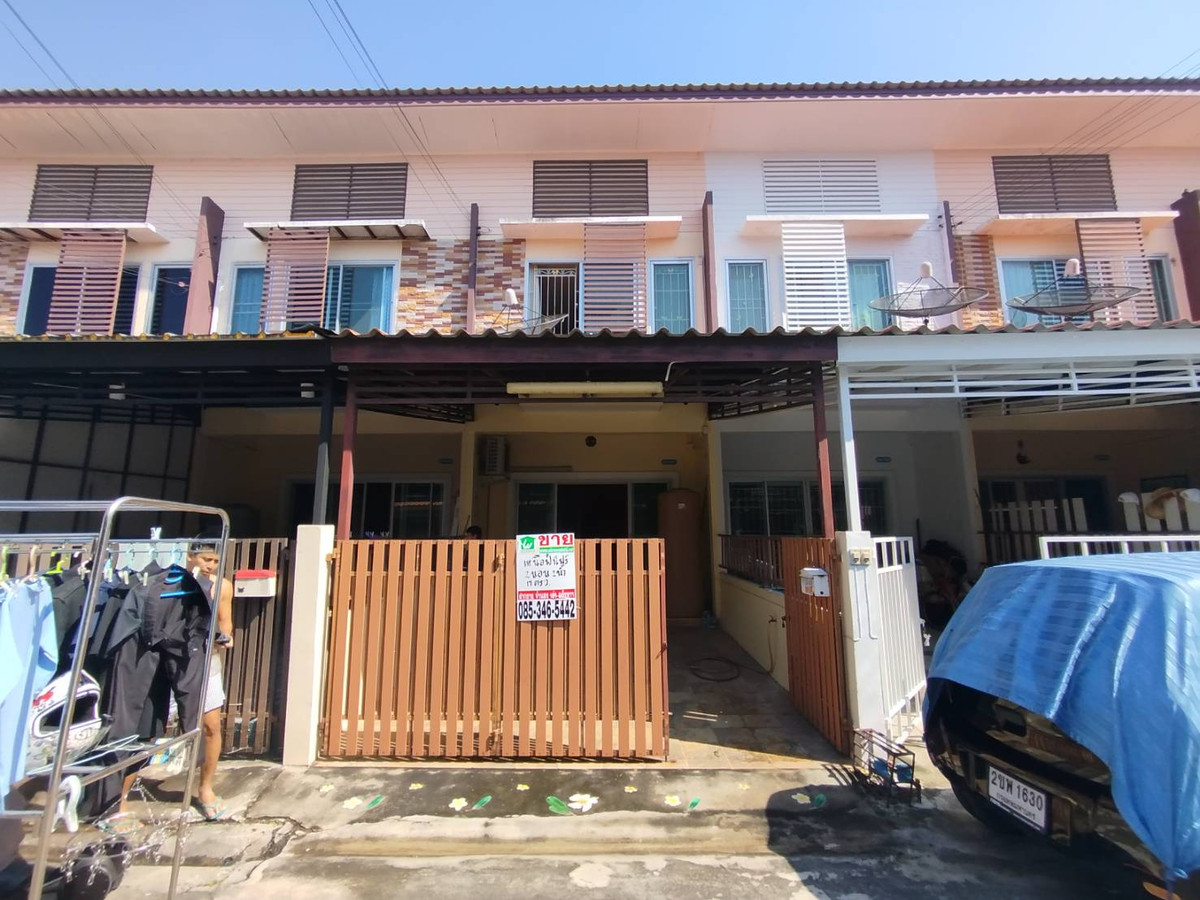 ขายทาวน์โฮมนนทบุรี บางใหญ่ บางบัวทอง : ขายทาวน์เฮ้าส์ หมุ่บ้านเหนือฟ้าโฟร์ ถนนบ้านกล้วย-ไทรน้อย 17 ตรว.