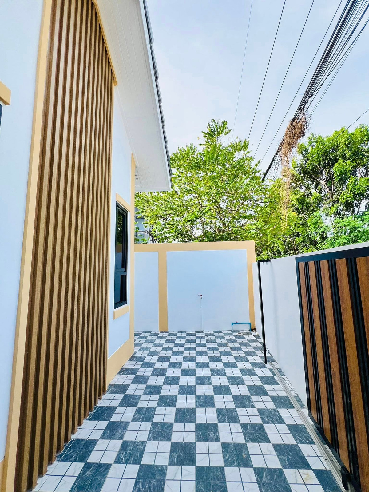 For SalePattaya, Bangsaen, Chonburi : LT Village 10/2 / 2 Bedrooms (For Sale), LT Village 10/2 / 2 Bedrooms (FOR SALE) BEWN001