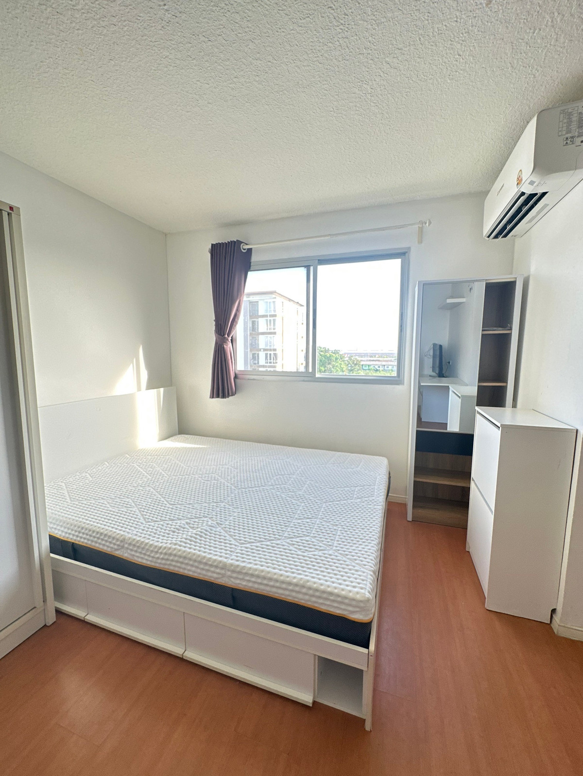 ขายคอนโดลาดกระบัง สุวรรณภูมิ : 🚩ขายคอนโด “ลุมพินี คอนโดทาวน์ ร่มเกล้า-สุวรรณภูมิ” ทำเลดี ติดถนนร่มเกล้า ใกล้สนามบินสุวรรณภูมิ เดินทางสะดวก