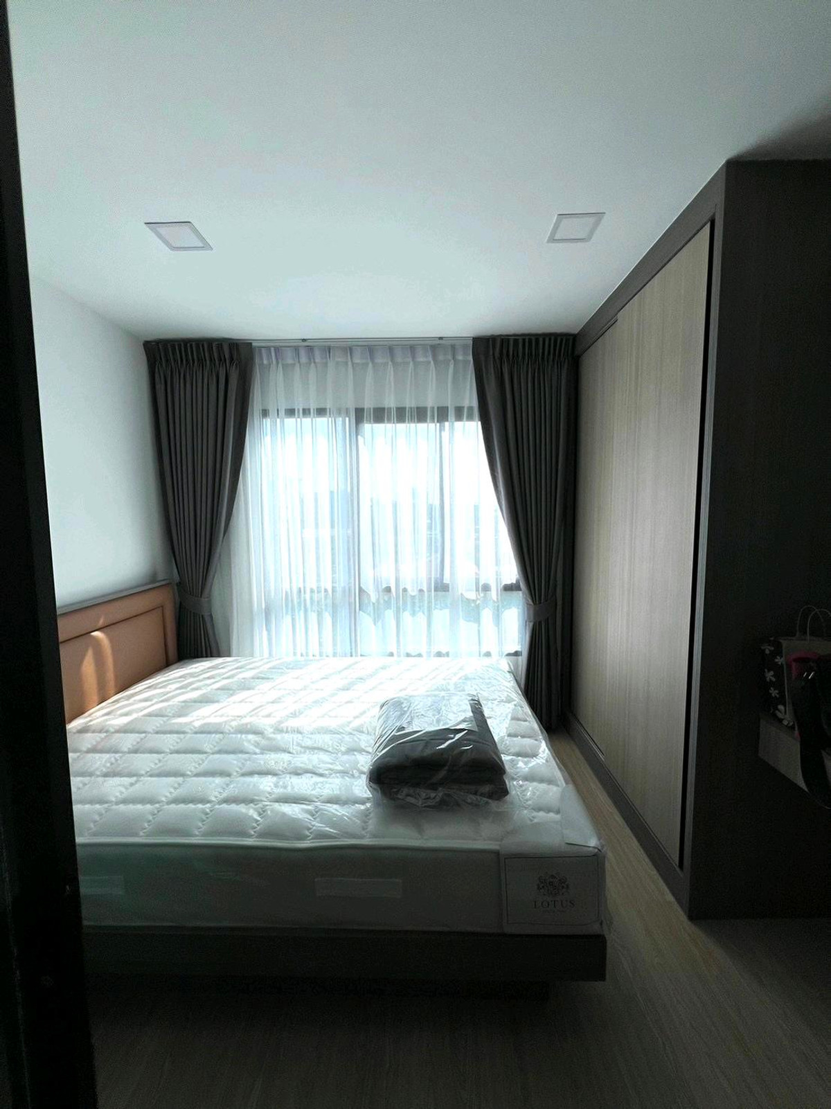 For RentCondoRamkhamhaeng, Hua Mak : One plus grand huamark18 29sqm. 1 br please add line paolin1