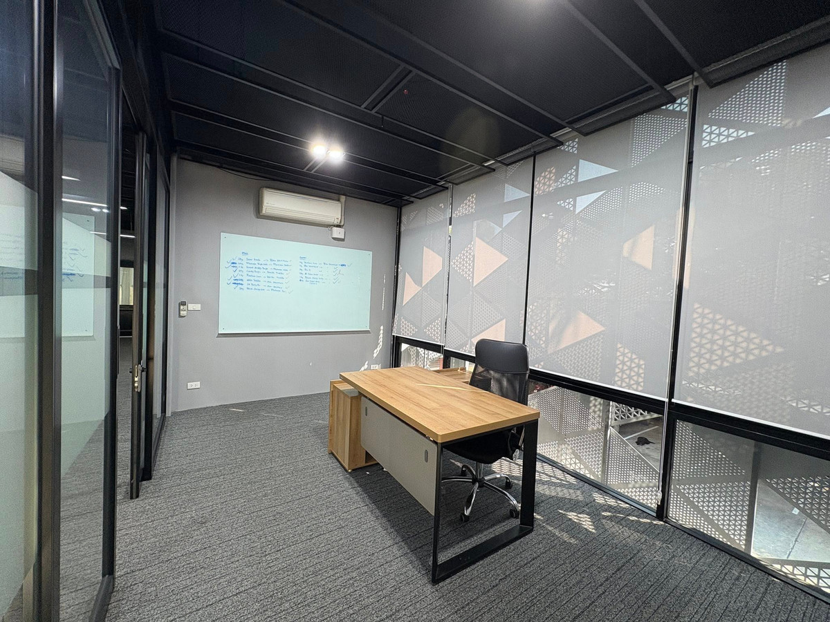 For RentOfficeBangna, Bearing, Lasalle : Office building for rent at Sukhumvit 105 Lasalle ( SPSEVE1480 )