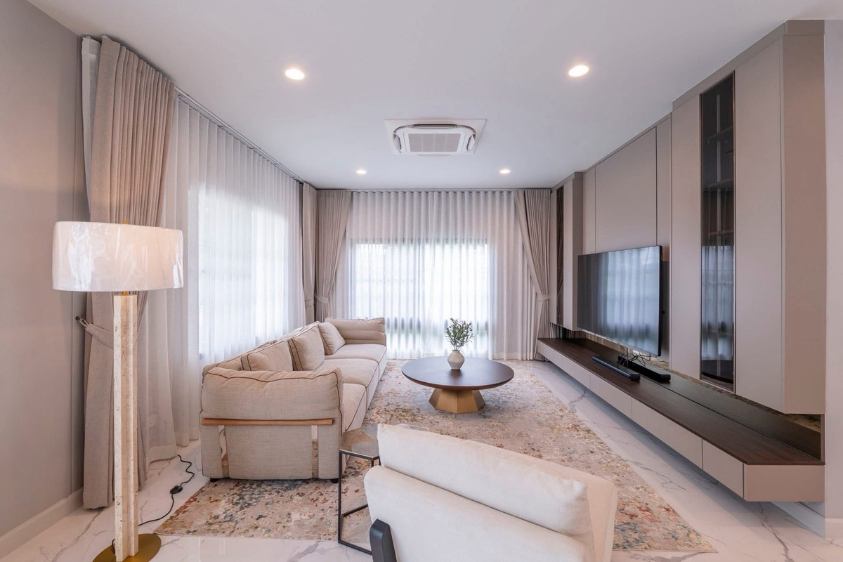 For RentHouseLadkrabang, Suwannaphum Airport : FOR RENT BANGKOK LUXURY HOME AT SETTHASIRI BANGNA • SUVARNABHUMI PROJECT • NEAR INTERNATIONAL SCHOOL IN BANGNA AREA