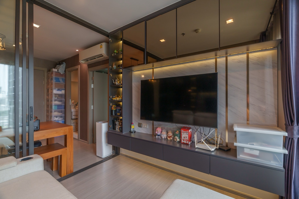 ให้เช่าคอนโดพระราม 9 เพชรบุรีตัดใหม่ RCA : 🔥ให้เช่าด่วน🔥ไลฟ์ อโศก - พระราม 9  วิวเมือง + Airport Rail Link  เฟอร์นิเจอร์ครบพร้อมเข้าอยู่ ติดรถไฟฟ้า เดินทางสะดวก