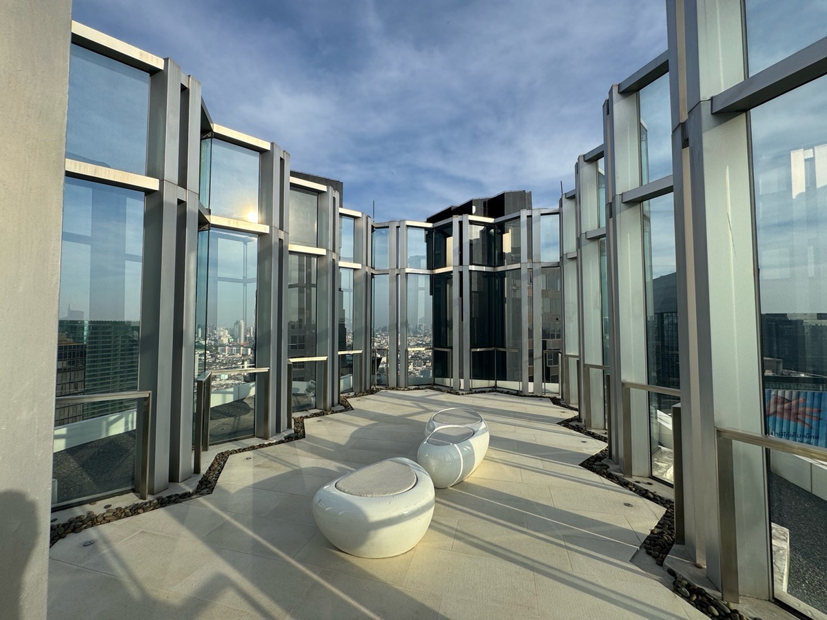 ให้เช่าคอนโดพระราม 9 เพชรบุรีตัดใหม่ RCA : 🔥ให้เช่าด่วน🔥ไลฟ์ อโศก - พระราม 9  วิวเมือง + Airport Rail Link  เฟอร์นิเจอร์ครบพร้อมเข้าอยู่ ติดรถไฟฟ้า เดินทางสะดวก