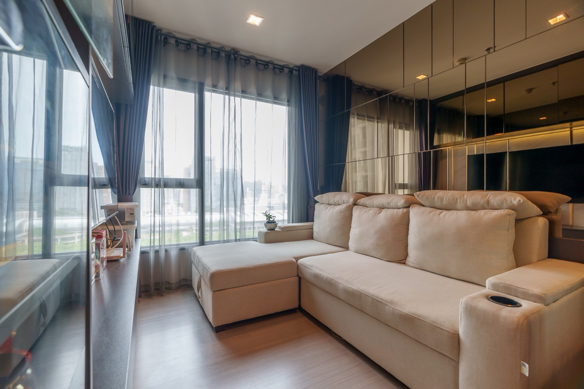 ให้เช่าคอนโดพระราม 9 เพชรบุรีตัดใหม่ RCA : 🔥ให้เช่าด่วน🔥ไลฟ์ อโศก - พระราม 9  วิวเมือง + Airport Rail Link  เฟอร์นิเจอร์ครบพร้อมเข้าอยู่ ติดรถไฟฟ้า เดินทางสะดวก