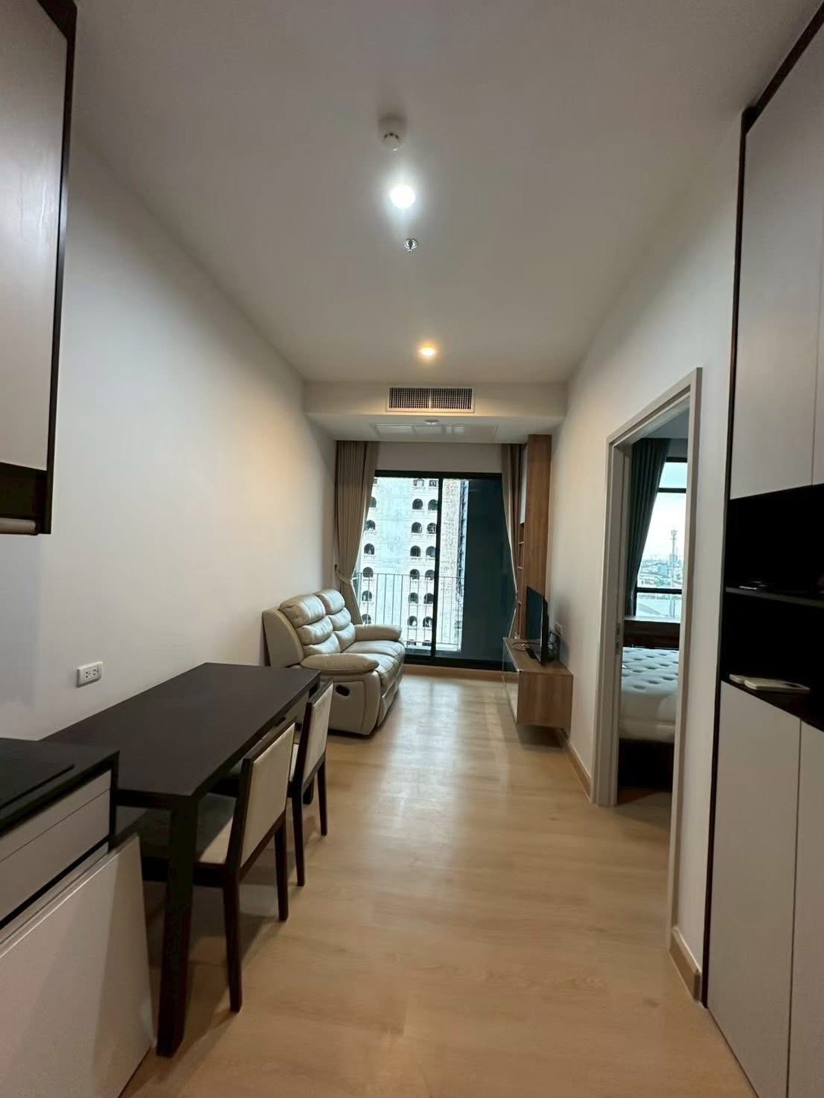 For RentCondoRama9, Petchburi, RCA : Condo For Rent The Capital Ekamai-Thonglor