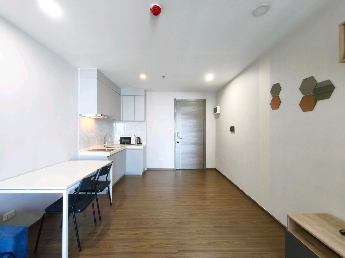 ให้เช่าคอนโดรัชดา ห้วยขวาง : 🔴15,000฿🔴 𝐀𝐫𝐭𝐢𝐬𝐚𝐧 𝐑𝐚𝐭𝐜𝐡𝐚𝐝𝐚┃อาร์ติซาน รัชดา ✅ ใกล้ MRT ศูนย์วัฒนธรรม ยินดีบริการ🙏สนใจทัก 𝙇𝙄𝙉𝙀 มานะคะ (ตอบไวมาก):​📱 รหัสทรัพย์​ 6901-2207📱: ไอดีไลน์:@bbcondo88