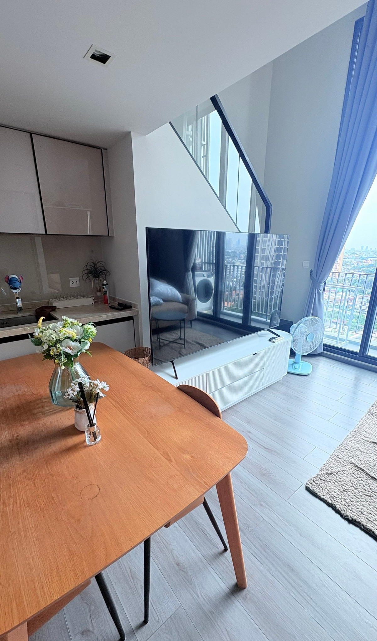 For RentCondoSapankwai,Jatujak : BTS Saphan Khwai 500 m. Price  22,000 Baht Condo The Reserve Phahol - Pradipat ( Rental )