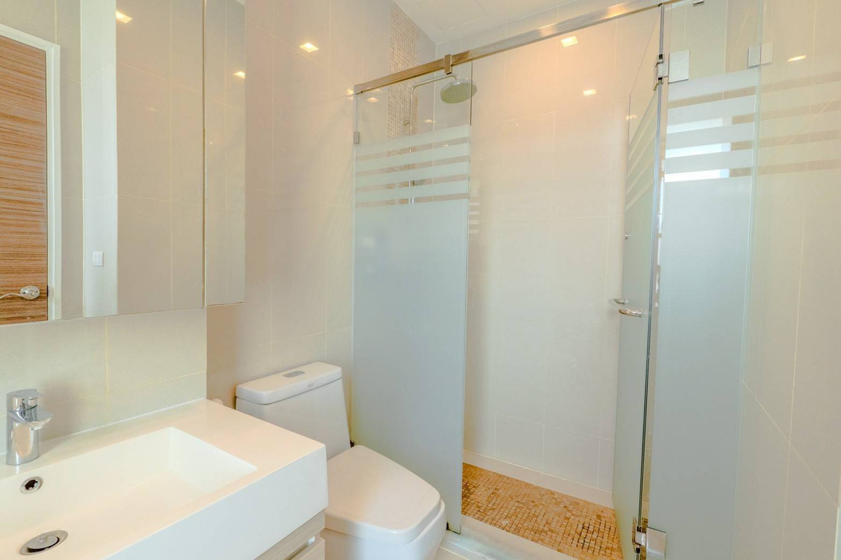 ขายคอนโดพระราม 9 เพชรบุรีตัดใหม่ RCA : 🔥 ขายด่วน 🔥 ขายหลายห้อง ถูกสุด ห้องสวย ตรงปก ห้องมุม กว้าง วิวสวย ได้ถึง 3 วิว ห้องไม่ติดกับใคร ได้ความเป็นส่วนตัวมาก ราคาต่อรองได้ Call 0619824959