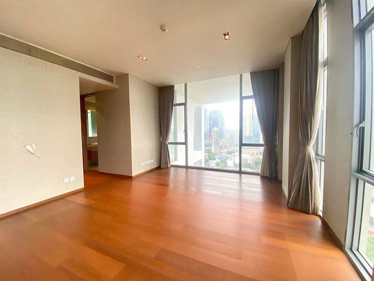 For RentCondoSathorn, Narathiwat : LTHC13722 – Condo for Rent | The Sukhothai Residence | 236 sqm | 3 Beds 3 Baths + Powder Room + Maid Room | Near BTS Sala Daeng | 180K/Month | Condo for rent The Sukhothai Residence