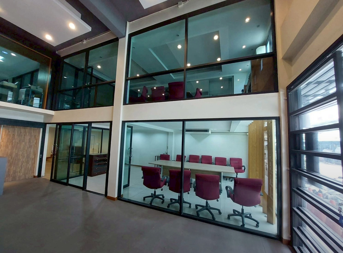 ให้เช่าโฮมออฟฟิศสาทร นราธิวาส : LTH13713 – Home Office for Rent | Charoen Rat 7 | 700 sqm | 5 Rooms 5 Baths | Near BTS Surasak | 75K/Month | โฮมออฟฟิศให้เช่า เจริญราษฎร์ 7