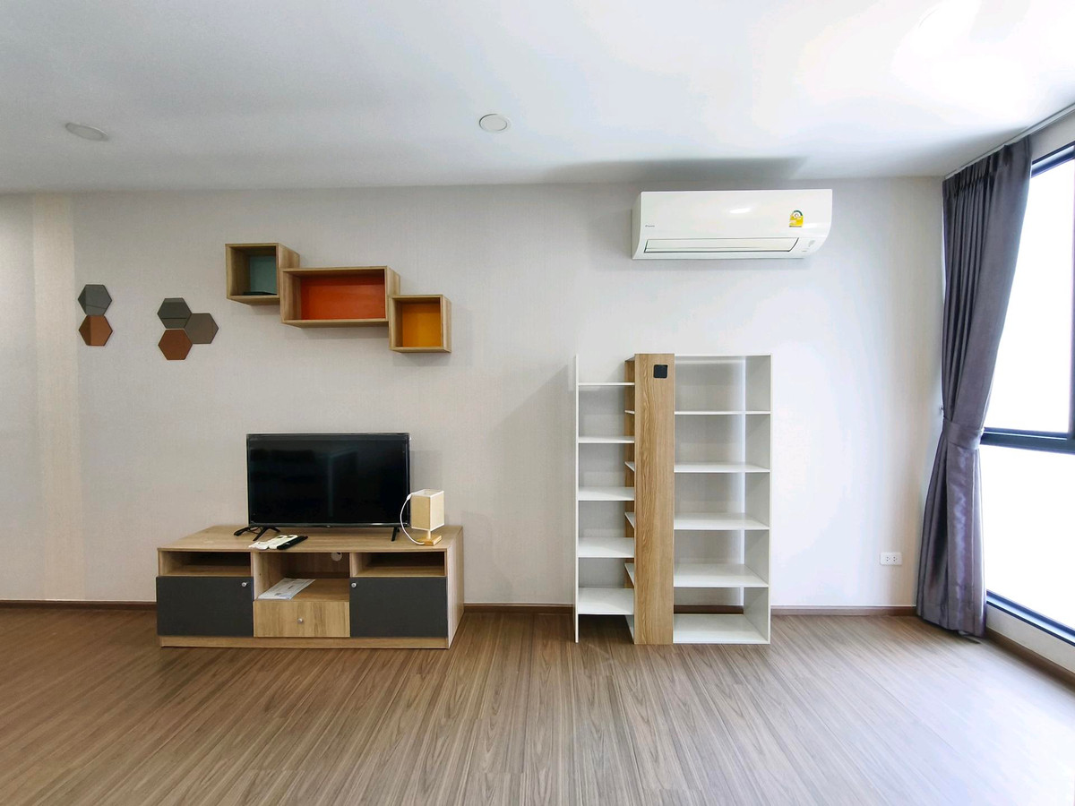 ให้เช่าคอนโดรัชดา ห้วยขวาง : 🔴15,000฿🔴 𝐀𝐫𝐭𝐢𝐬𝐚𝐧 𝐑𝐚𝐭𝐜𝐡𝐚𝐝𝐚┃อาร์ติซาน รัชดา ✅ ใกล้ MRT ศูนย์วัฒนธรรม ยินดีบริการ🙏สนใจทัก 𝙇𝙄𝙉𝙀 มานะคะ (ตอบไวมาก):​📱 รหัสทรัพย์​ 6901-2207📱: ไอดีไลน์:@bbcondo88