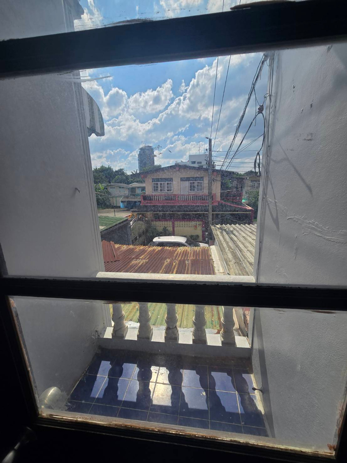 For SaleTownhomeRattanathibet, Sanambinna : 2-story townhouse for sale near Ratchaphruek-Nonthaburi 1 Road, Narongsukniwet Village, Soi Nonthaburi 6, Intersection 6/4.