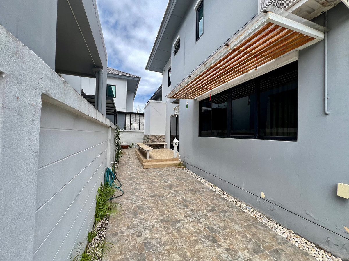 ขายบ้านนวมินทร์ รามอินทรา : ขายด่วน! ราคาพิเศษ บ้านเดี่ยว Sena Park Ville รามอินทรา – วงแหวน บ้านพร้อมอยู่ ทำเลดี โครงการคุณภาพจาก Sena Development