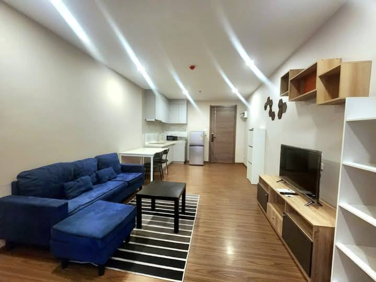 For RentCondoRatchadapisek, Huaikwang, Suttisan : 🔴15,000฿🔴 𝐀𝐫𝐭𝐢𝐬𝐚𝐧 𝐑𝐚𝐭𝐜𝐡𝐚𝐝𝐚┃Artisan Ratchada ✅ near MRT Cultural Center Happy to serve you. If interested, contact 𝙇𝙄𝙉𝙀 (reply very quickly):​📱 Property code​ 6901-2207📱: Line ID:@bbcondo88