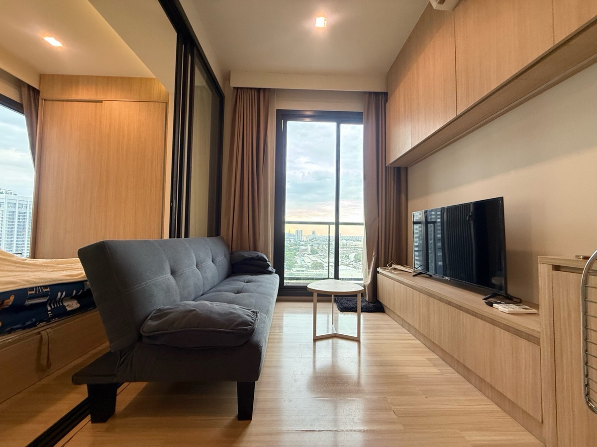 ให้เช่าคอนโดสะพานควาย จตุจักร : M jatujak (Corner unit)