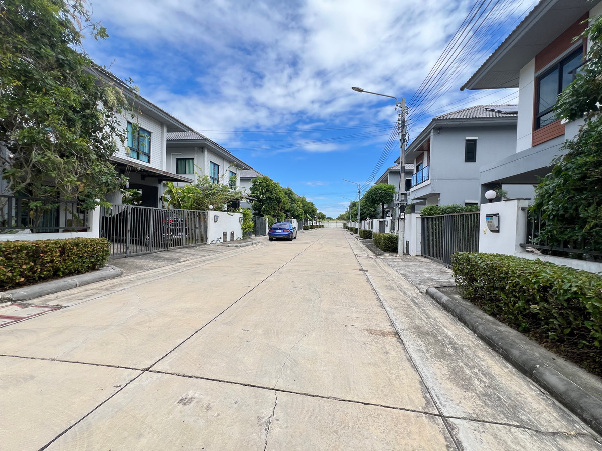 ขายบ้านนวมินทร์ รามอินทรา : ขายด่วน! ราคาพิเศษ บ้านเดี่ยว Sena Park Ville รามอินทรา – วงแหวน บ้านพร้อมอยู่ ทำเลดี โครงการคุณภาพจาก Sena Development