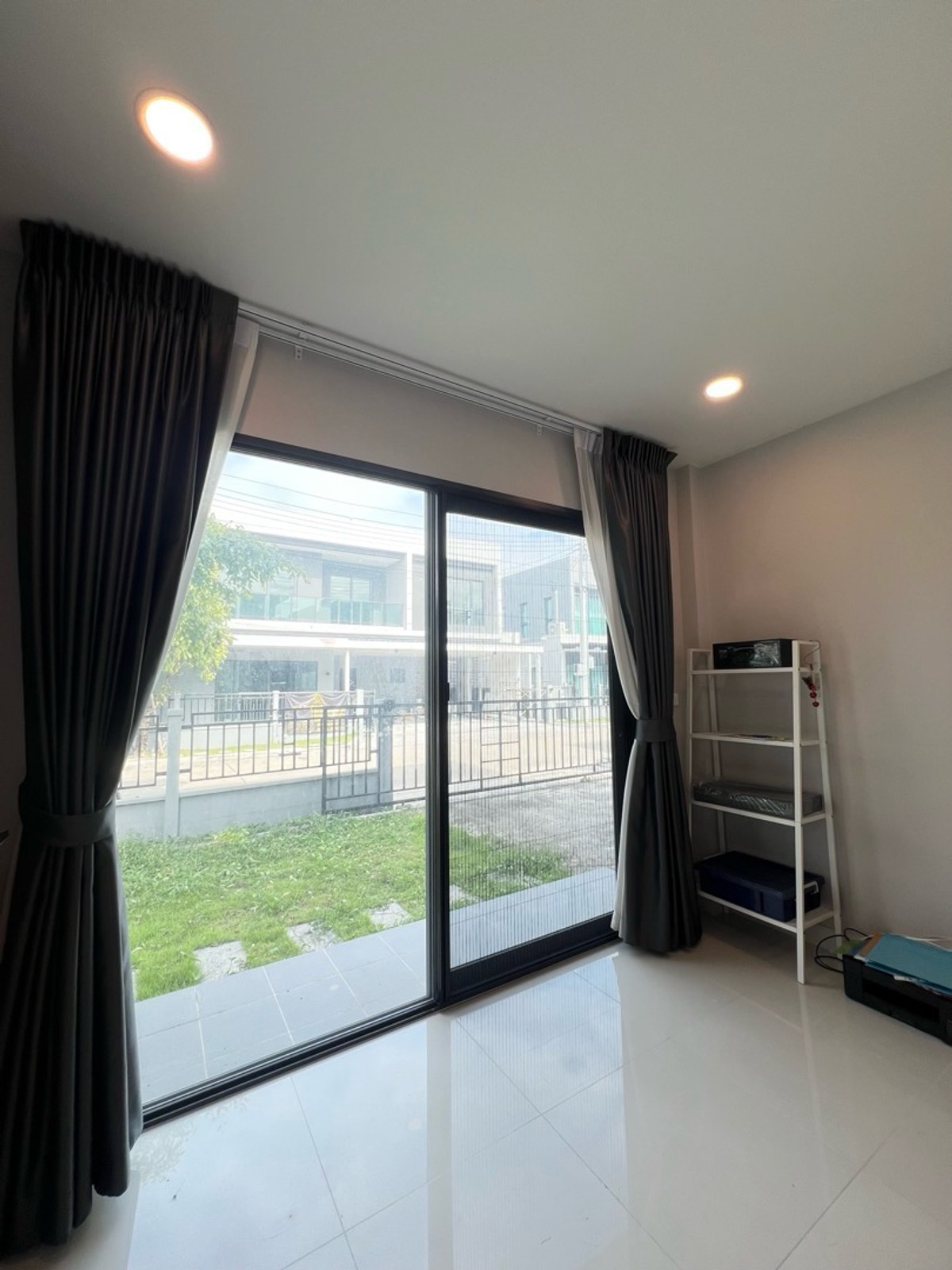 ขายบ้านนวมินทร์ รามอินทรา : 🏡[For Sale] ขายด่วน บ้านเดี่ยว 3 ห้องนอน หลังมุม หมู่บ้านเซนโทร รามอินทรา–จตุโชติ 2 (Centro Ramindra–Chatuchot 2) สภาพใหม่ พร้อมอยู่