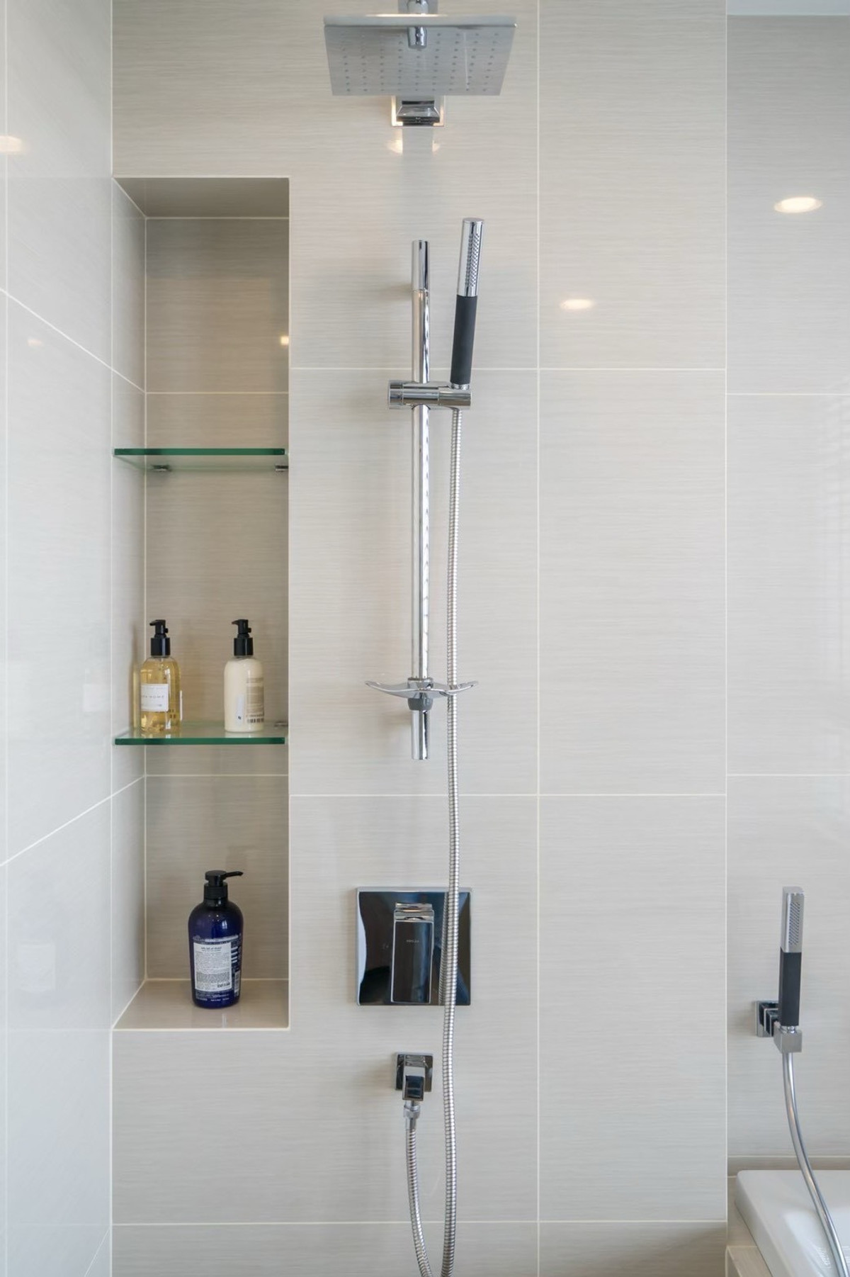 For RentCondoOnnut, Udomsuk : For Rent IDEO Mobi SK66 2BR2BR 2Baht 8th floor. Ready to move in (For Rent IDEO Mobi #Sukhumvit66, beautifully decorated, ready to move in)