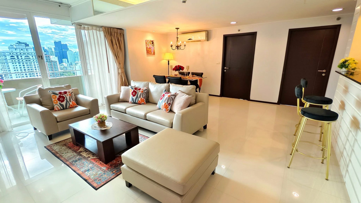 ให้เช่าสุขุมวิท อโศก ทองหล่อ : ยูนิตกว้างขวางบนสุขุมวิท 39 พร้อมระเบียงใหญ่ มีบริการรถตุ๊กตุ๊กรับส่งฟรีไป BTS พร้อมพงษ์ เอ็มโพเรียม และเอ็มควอเทียร์
