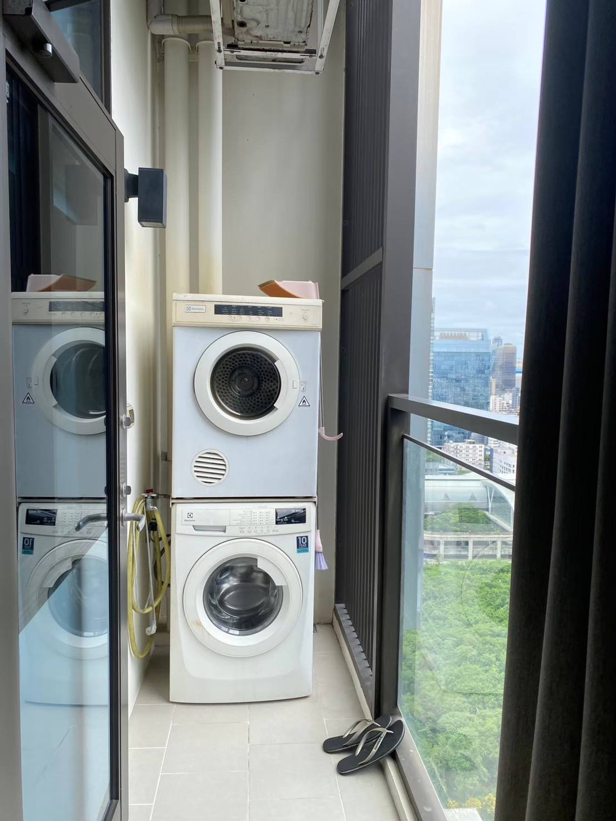 For RentCondoRama9, Petchburi, RCA : Chewathai Residence Asoke for rent, 23,000 baht [JZsr251206]