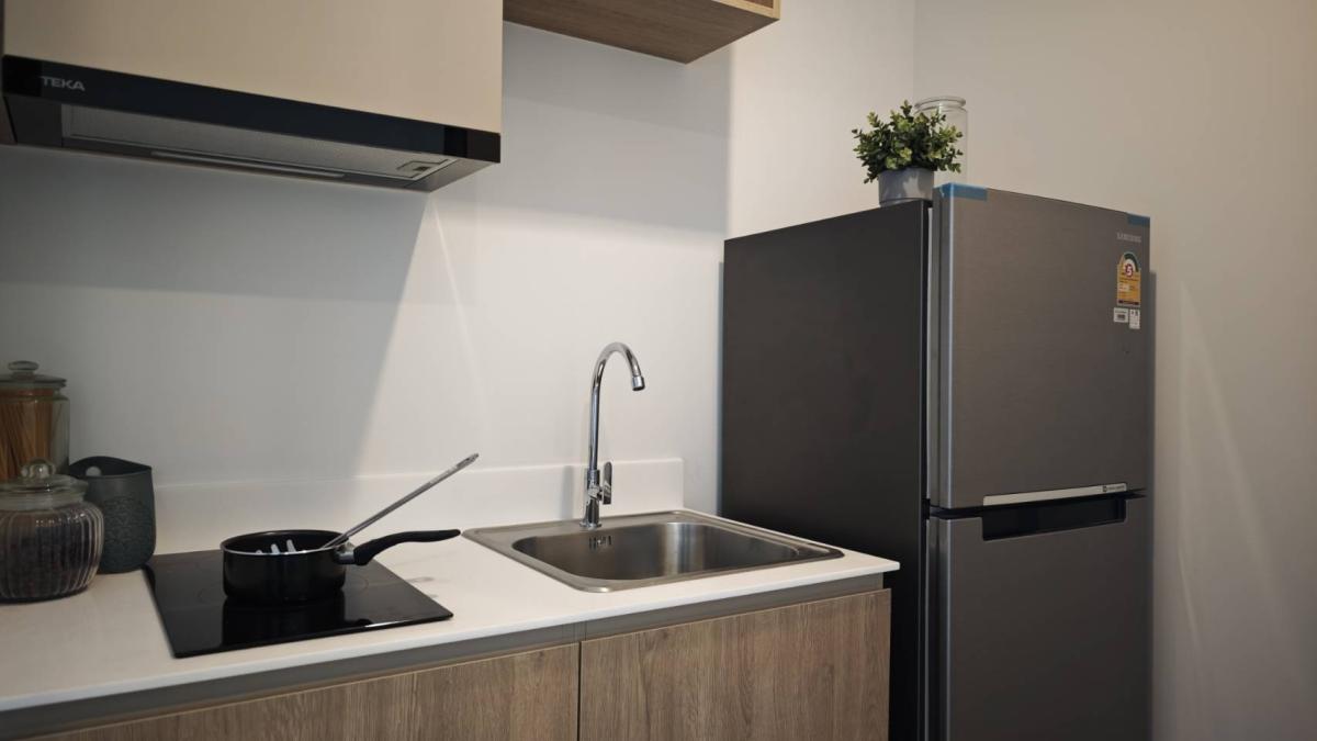 ให้เช่าคอนโดบางนา แบริ่ง ลาซาล : 🔥ให้เช่าด่วน🔥เฟล็กซี่ เมกะ สเปซ บางนา ค่าเช่าเริ่มต้น 9,000 บาท/เดือน รับทั้งคนไทยและชาวต่างชาติ (มีสัญญาเช่า 6 เดือน / 1ปี) RentNex By Sena