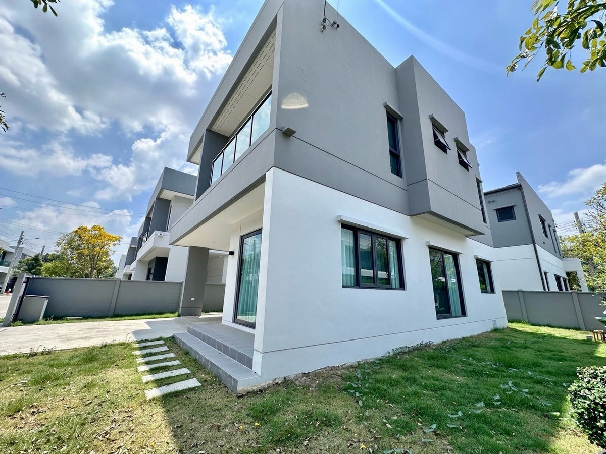 ขายบ้านนวมินทร์ รามอินทรา : 🏡[For Sale] ขายด่วน บ้านเดี่ยว 3 ห้องนอน หลังมุม หมู่บ้านเซนโทร รามอินทรา–จตุโชติ 2 (Centro Ramindra–Chatuchot 2) สภาพใหม่ พร้อมอยู่