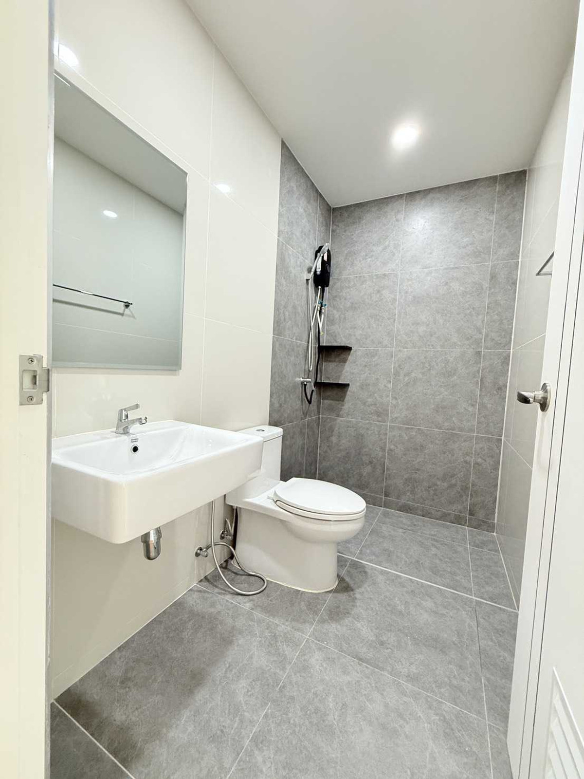 TownhomePattaya, Bangsaen, Chonburi : Corner Townhome for Sale: Villa Forest Project, 147 sqm, near Ban Bueng Hospital