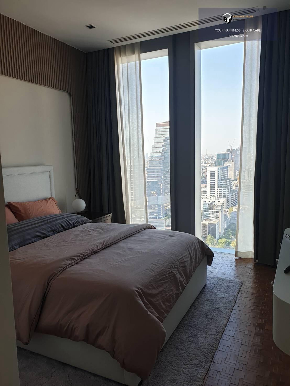 ให้เช่าคอนโดสาทร นราธิวาส : The Ritz-Carlton Residences 400 m to BTS Chong Nonsi / 1.2 km to MRT Silom #2025112713185