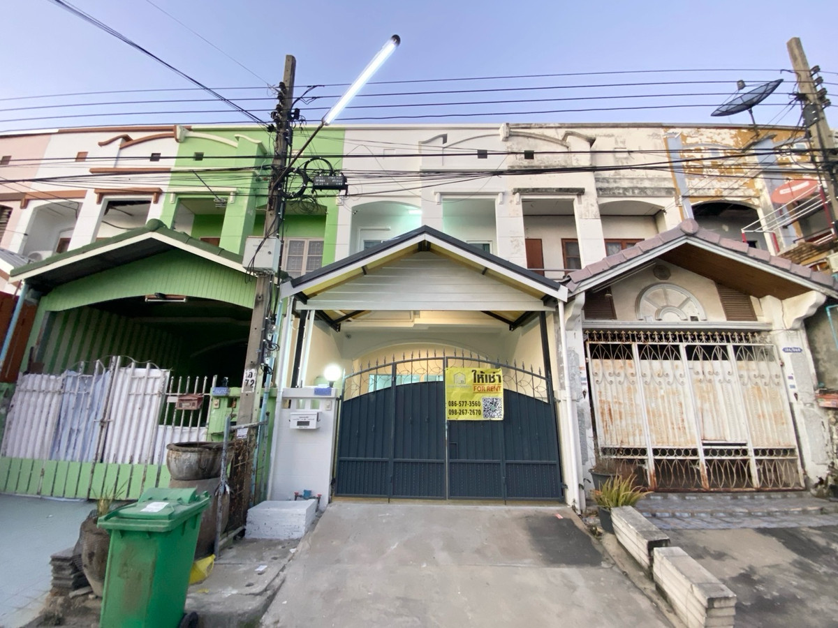 ให้เช่าทาวน์โฮมนนทบุรี บางใหญ่ บางบัวทอง : ให้เช่าทาวน์เฮ้าส์ 2 ชั้น ถนนเมน มบ. พิชาดา บางบัวทอง ถ.บ้านกล้วย-ไทรน้อย เลี้ยงแมวได้ บ้านรีโนเวทใหม่พร้อมอยู่