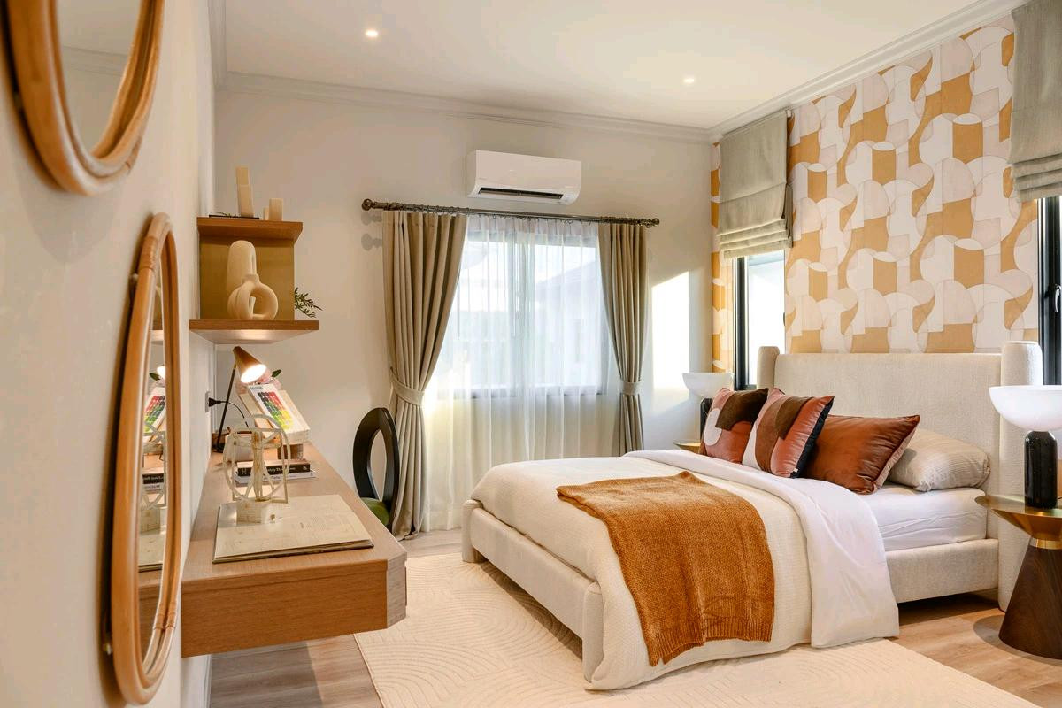 For SaleHousePathum Thani,Rangsit, Thammasat : 𝐒𝐞𝐭𝐭𝐡𝐚𝐬𝐢𝐫𝐢 𝐊𝐫𝐮𝐧𝐠𝐭𝐡𝐞𝐩–𝐏𝐚𝐭𝐡𝐮𝐦𝐭𝐡𝐚𝐧𝐢 𝟐A rare single-detached home with stunning golf-course views — the most exclusive in this area.📱 061-450-0944