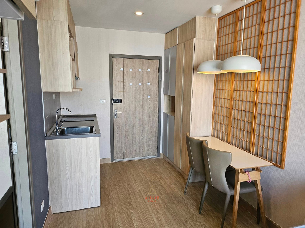 CondoBangna, Bearing, Lasalle : RC120625 Condo for rent/sale at IDEO O2 near BTS Bangna and Bangkok Mall.