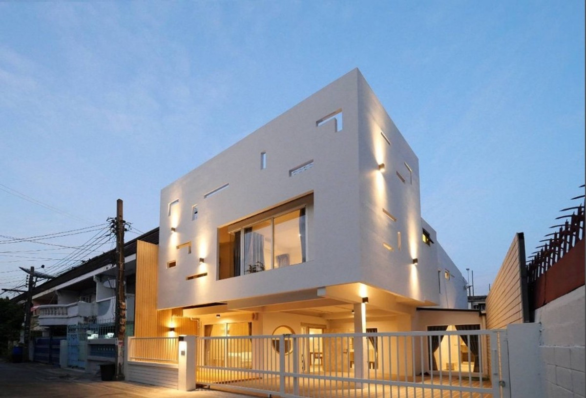 ขายโฮมออฟฟิศสุขุมวิท อโศก ทองหล่อ : LTHC13719 – Home Office for Sale | Pridi 14 (Sukhumvit 71) | 204 sqm | 3 Beds 3 Baths | 2 Storeys | 16.5 MB | โฮมออฟฟิศขาย ปรีดี 14