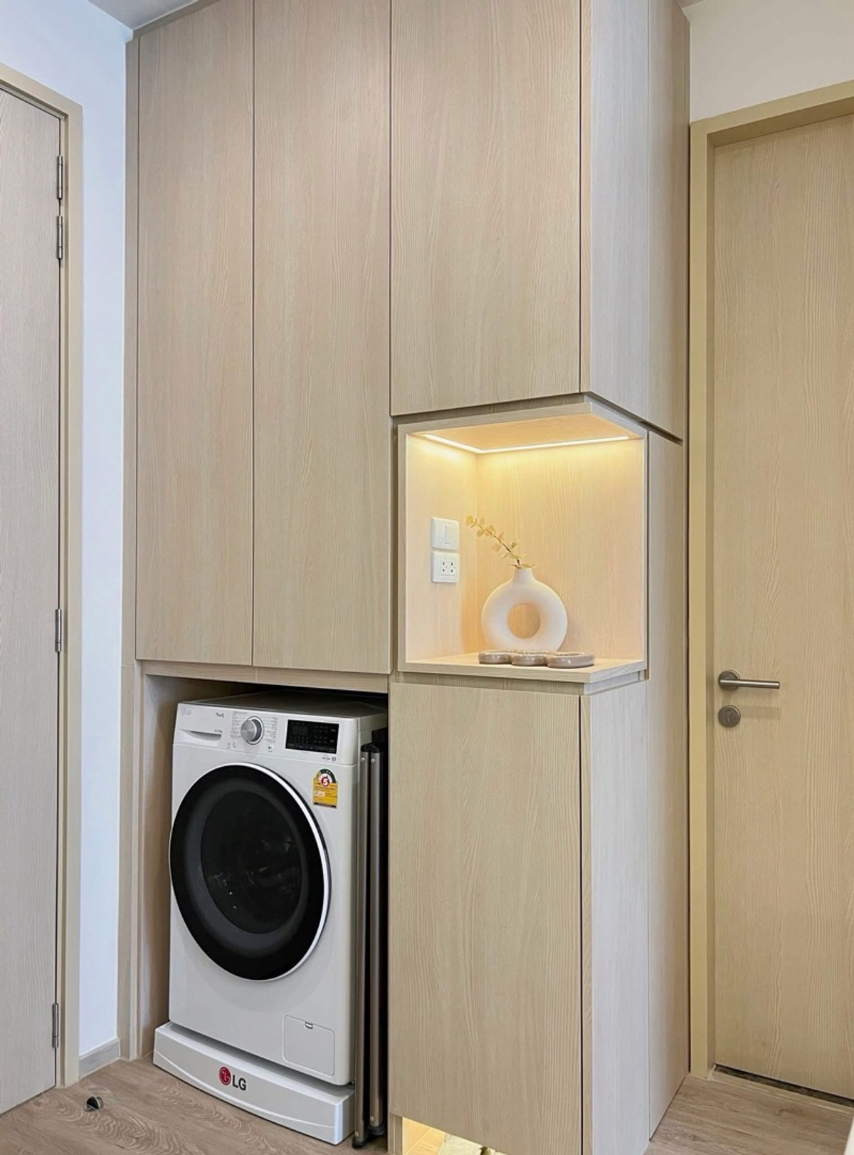 ให้เช่าคอนโดสุขุมวิท อโศก ทองหล่อ : ให่เช่า Noble State Sukhumvit 39 