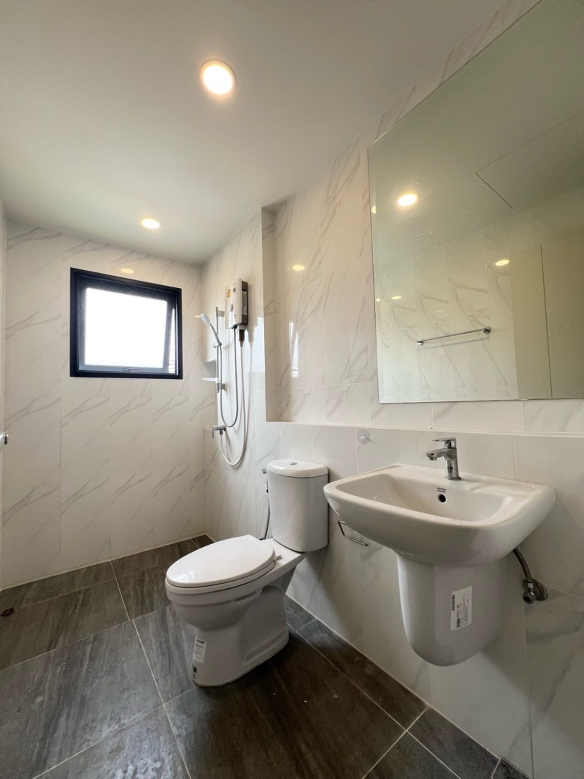 ขายบ้านนวมินทร์ รามอินทรา : 🏡[For Sale] ขายด่วน บ้านเดี่ยว 3 ห้องนอน หลังมุม หมู่บ้านเซนโทร รามอินทรา–จตุโชติ 2 (Centro Ramindra–Chatuchot 2) สภาพใหม่ พร้อมอยู่