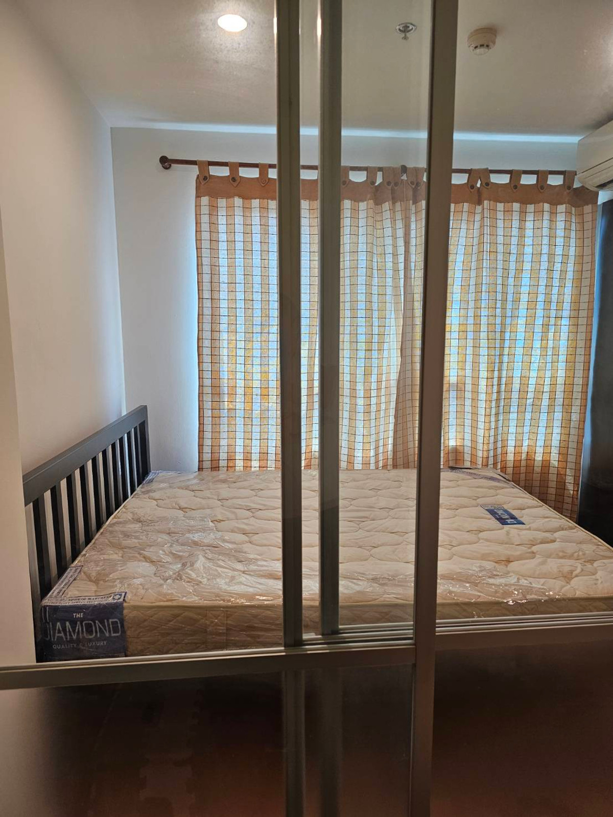 For SaleCondoSeri Thai, Ramkhamhaeng Nida : Condo for sale Lumpini Ville Ramkhamhaeng 60/2, convenient travel, near the BTS (S5214)