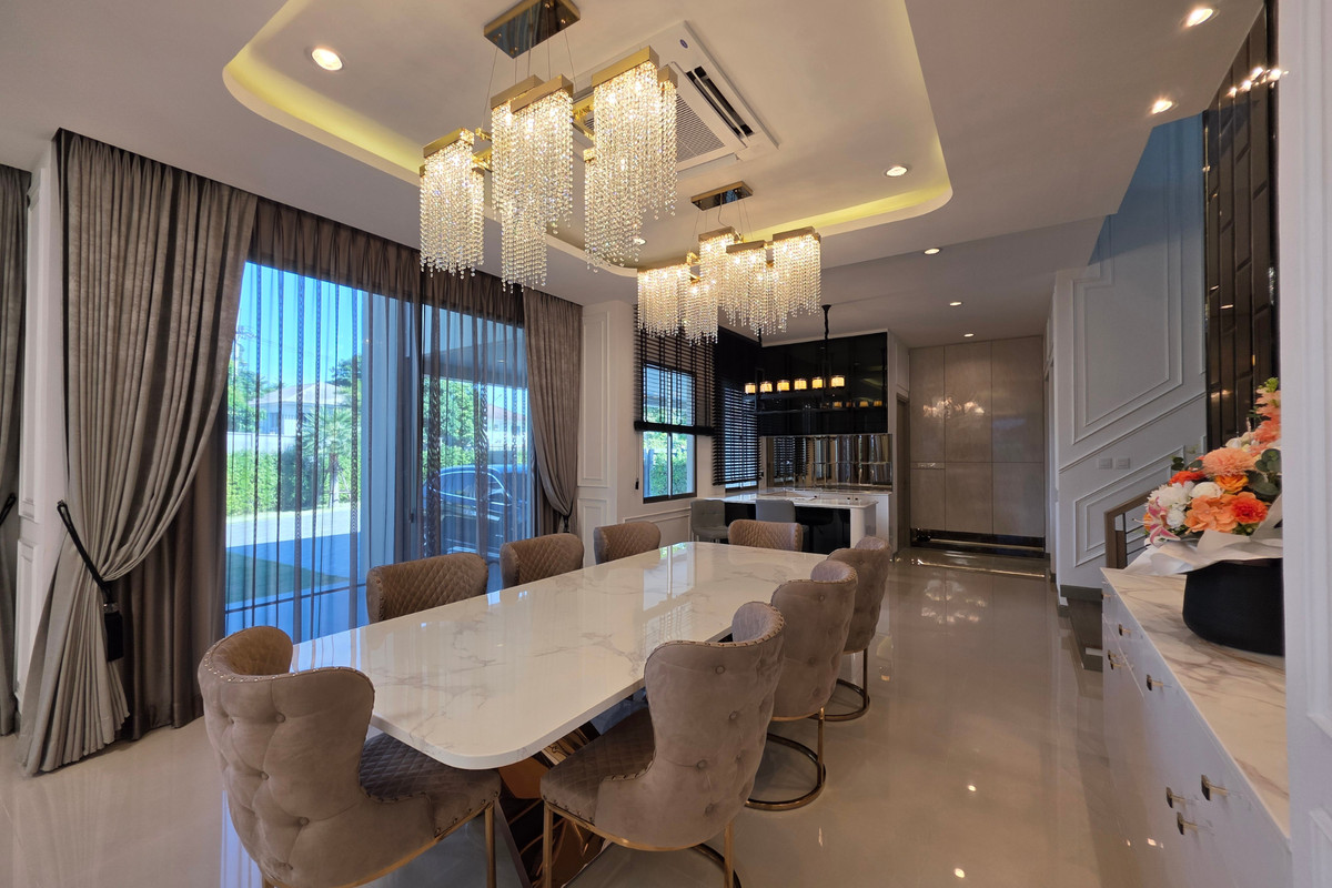 ให้เช่าบ้านลาดกระบัง สุวรรณภูมิ : ให้เช่าบ้านเดี่ยวหรูหลังใหญ่ The Palm บางนา-วงแหวน แปลงมุมไพรเวท 191 ตร.วา