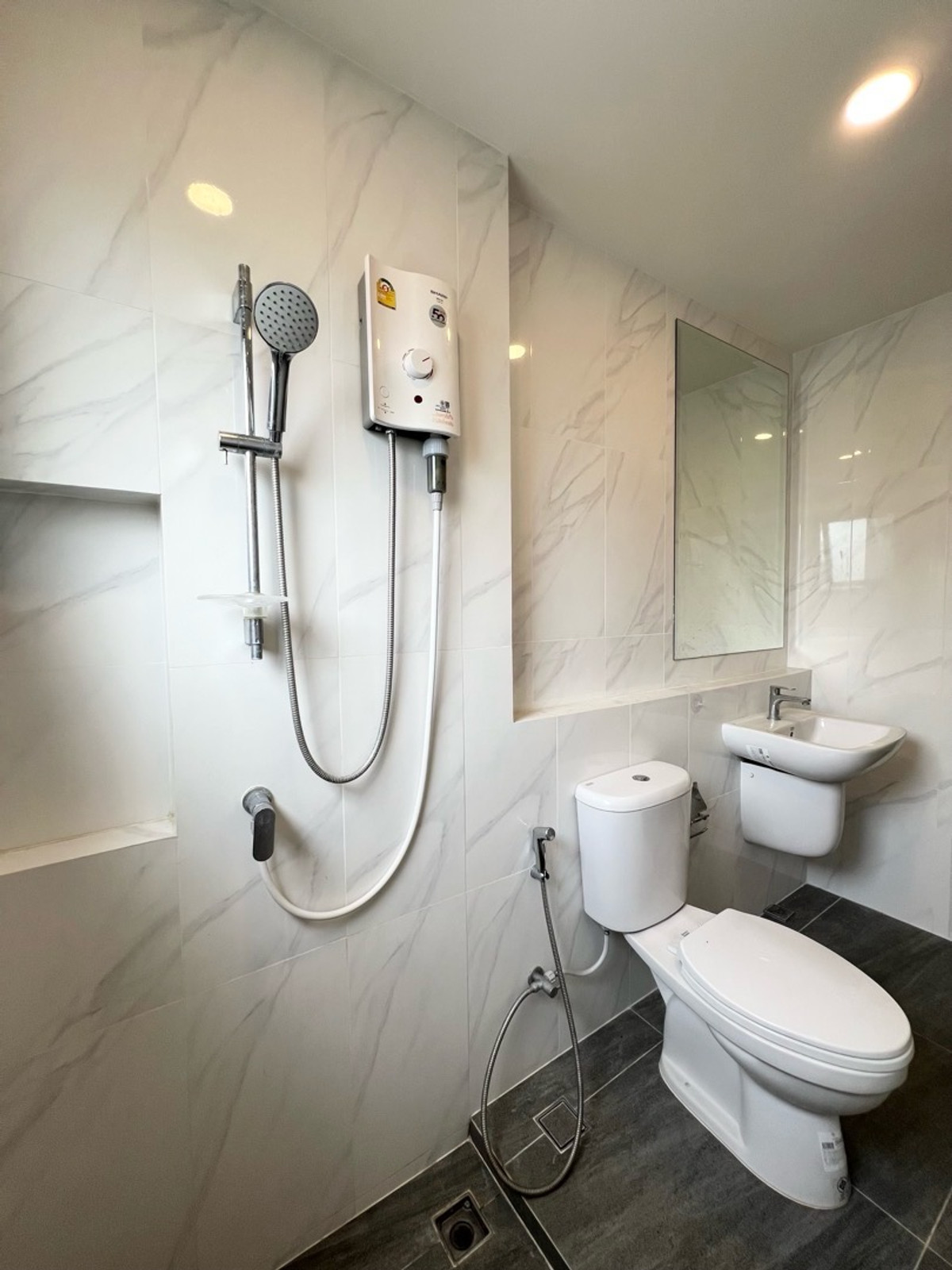 ขายบ้านนวมินทร์ รามอินทรา : 🏡[For Sale] ขายด่วน บ้านเดี่ยว 3 ห้องนอน หลังมุม หมู่บ้านเซนโทร รามอินทรา–จตุโชติ 2 (Centro Ramindra–Chatuchot 2) สภาพใหม่ พร้อมอยู่