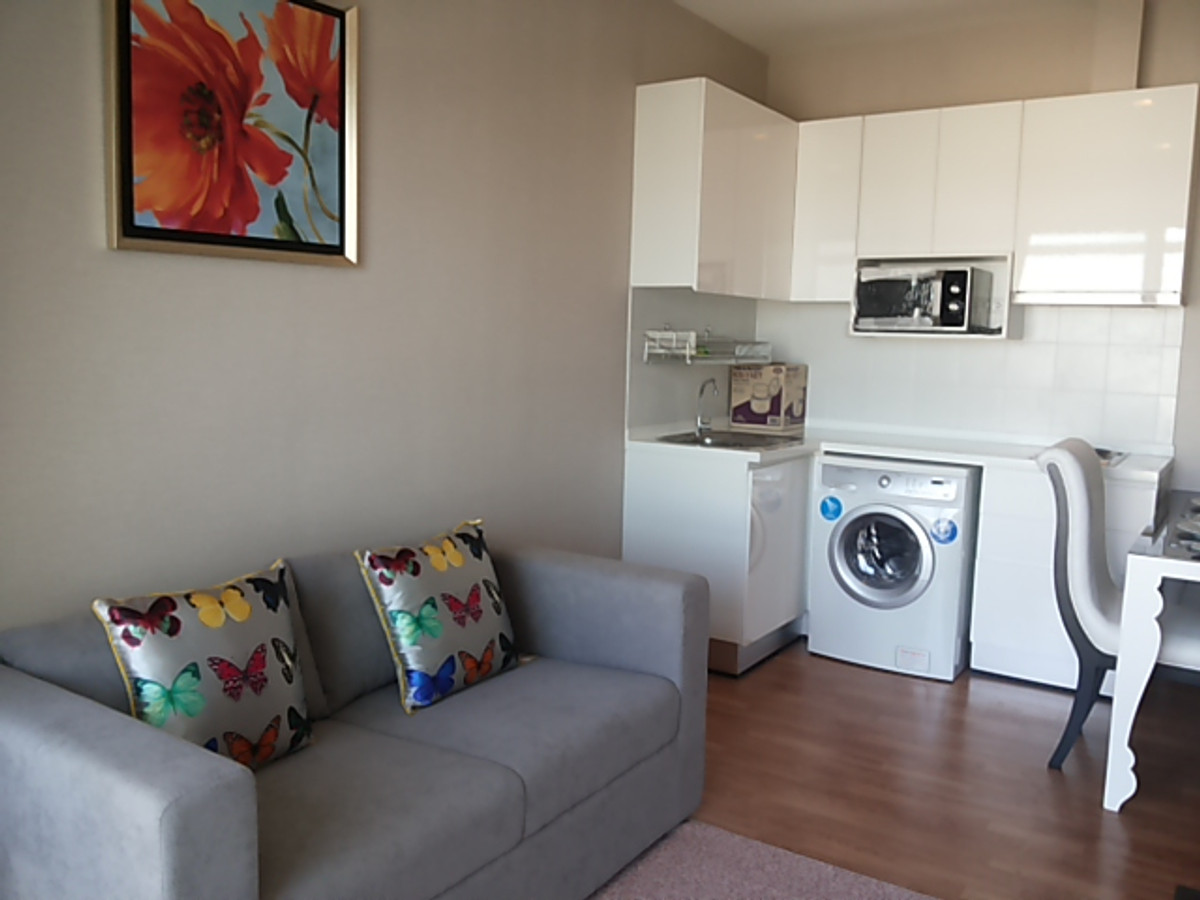 For SaleCondoBangna, Bearing, Lasalle : 🔥 Urgent Sale 🔥 The Coast Bangkok Condo, 2 bedrooms, 1 bathroom, fully furnished. Located at Bangna Intersection❗