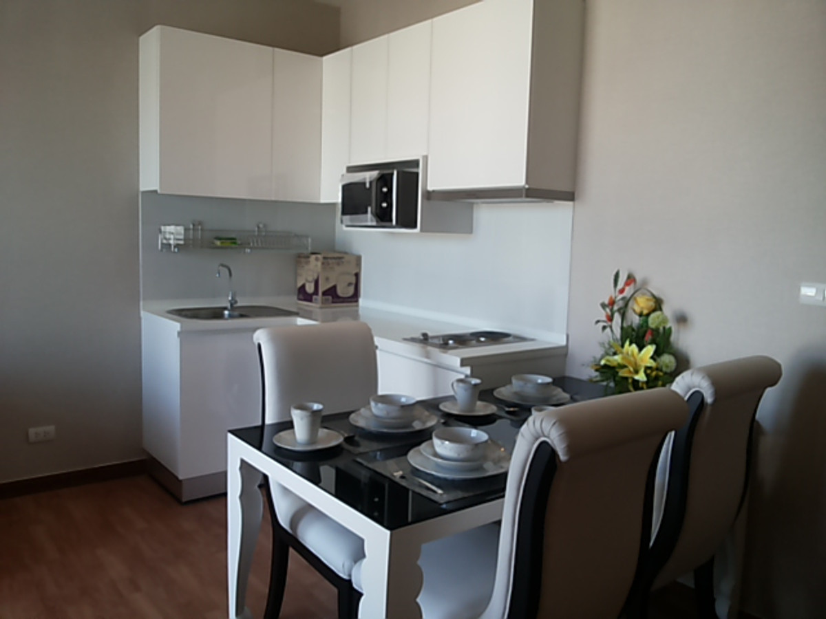 For SaleCondoBangna, Bearing, Lasalle : 🔥 Urgent Sale 🔥 The Coast Bangkok Condo, 2 bedrooms, 1 bathroom, fully furnished. Located at Bangna Intersection❗