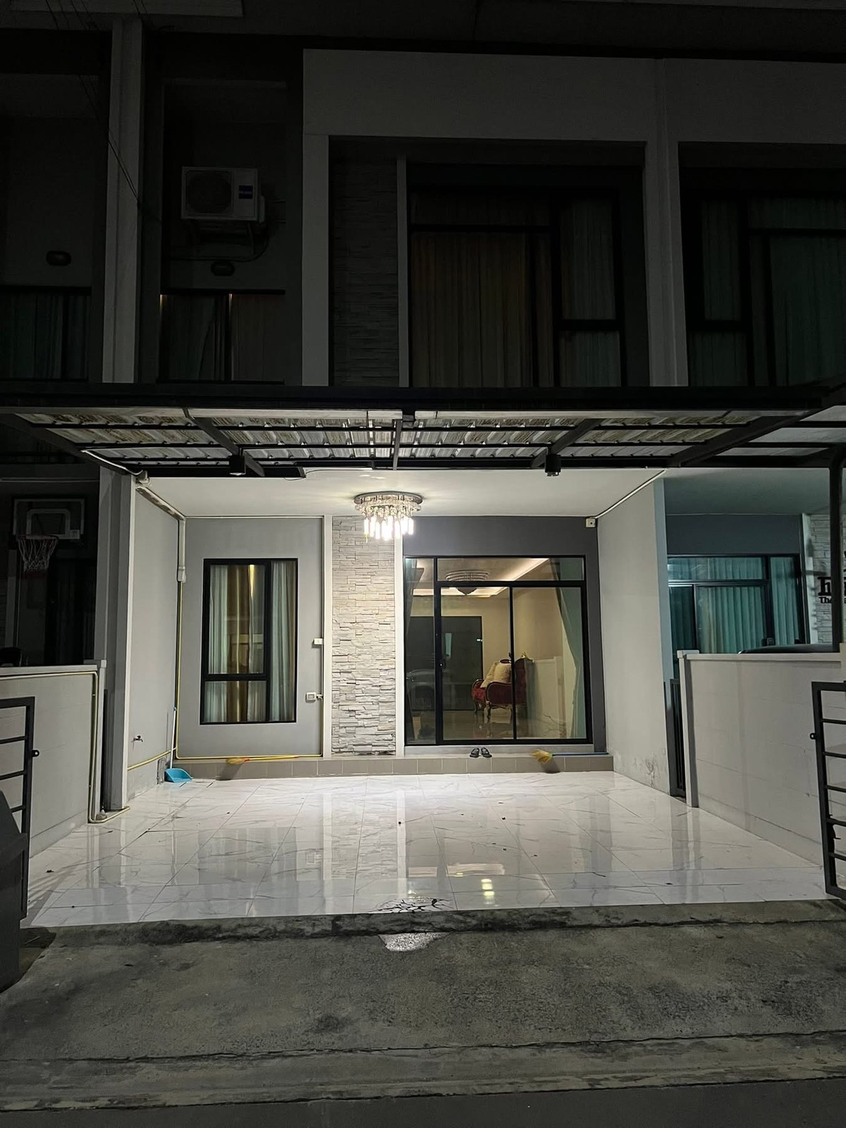 For RentTownhomeNawamin, Ramindra : Townhome for rent, Pleno Permsin-Watcharaphon, near BTS Saphan Mai and Big C Sai Mai.